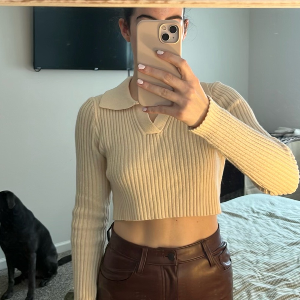 Debut Cropped Sweater
